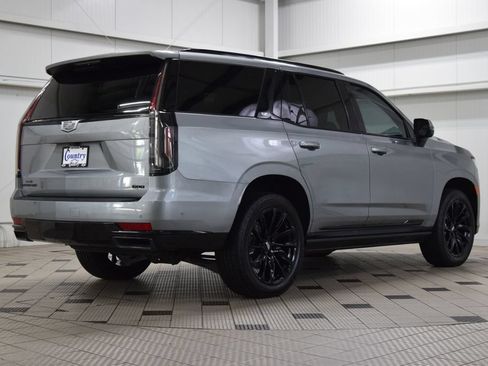 Used 2023 Cadillac Escalade Sport w/ LPO, ONYX Package AWD/4WD image 8