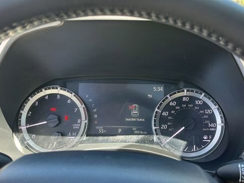 Used 2023 Toyota Highlander XLE AWD/4WD image 14