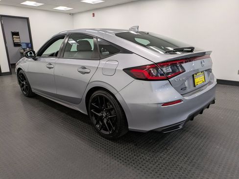 Used 2023 Honda Civic Sport image 6