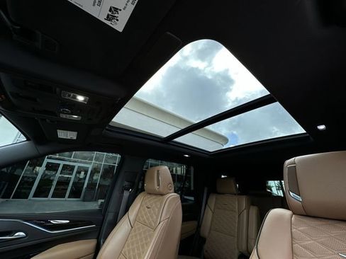 Certified 2023 Cadillac Escalade Premium Luxury w/ Performance Package RWD image 30