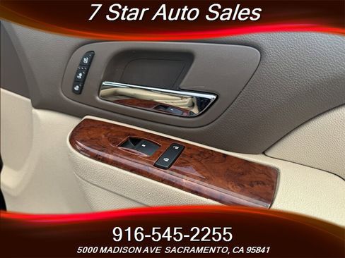 Used 2014 Chevrolet Tahoe LTZ image 16