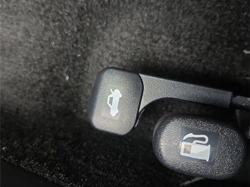 New 2025 Hyundai Elantra SEL image 21