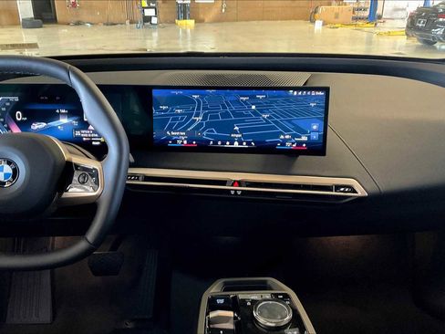 Used 2026 BMW iX xDrive45 image 6