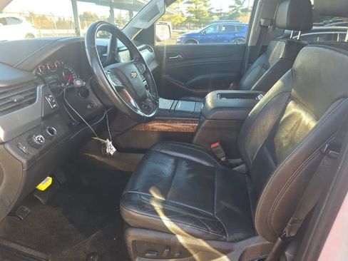 Used 2018 Chevrolet Tahoe Premier image 3