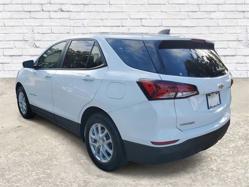 Certified 2024 Chevrolet Equinox LS w/ LS Convenience Package image 2