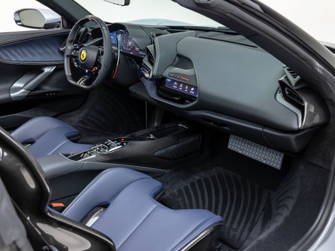 Used 2024 Ferrari SF90 Spider image 66