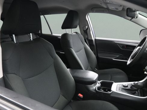 Used 2024 Toyota RAV4 LE image 38