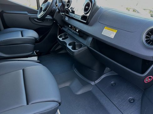 New 2024 Mercedes-Benz Sprinter 144 Cargo image 16