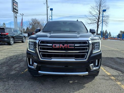 Certified 2022 GMC Yukon SLT w/ SLT Premium Package image 2