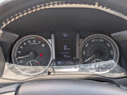 Used 2019 Toyota Tacoma SR5 AWD/4WD image 26