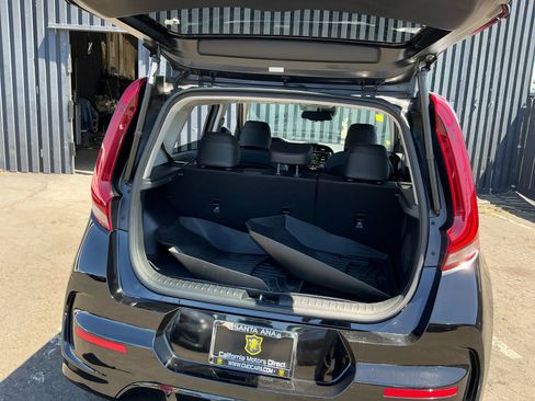 Used 2021 Kia Soul Turbo FWD image 26