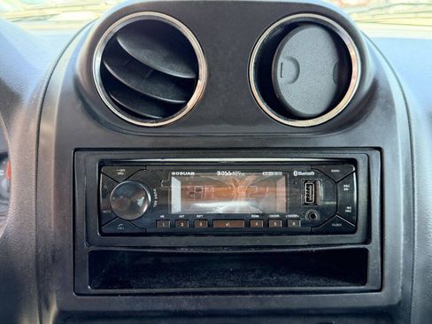 Used 2013 Jeep Patriot Latitude AWD/4WD image 16