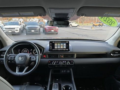Used 2024 Honda Pilot EX-L image 13