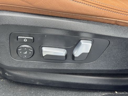 Used 2022 BMW X6 xDrive40i image 16