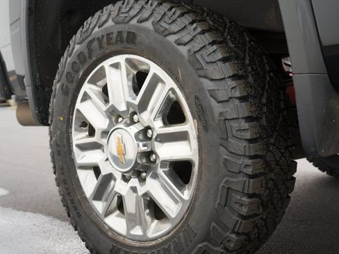 Used 2024 Chevrolet Silverado 3500 High Country w/ High Country Premium Package AWD/4WD image 32