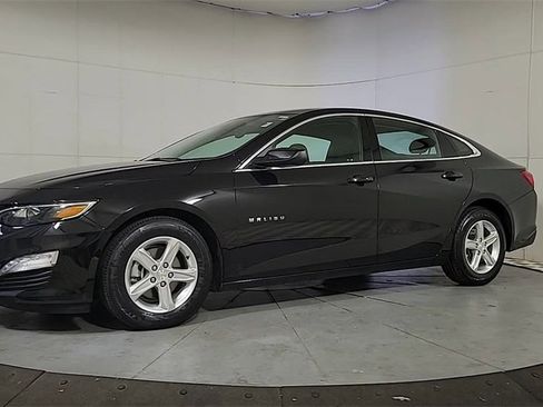Used 2024 Chevrolet Malibu LT image 9