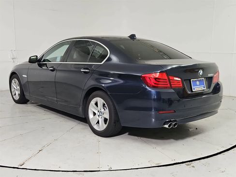 Used 2011 BMW 528i Sedan image 4