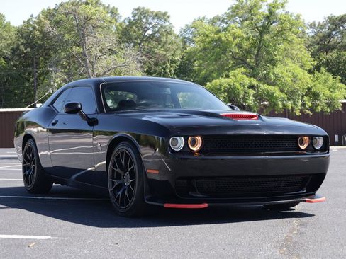 Used 2019 Dodge Challenger R/T Scat Pack RWD image 7