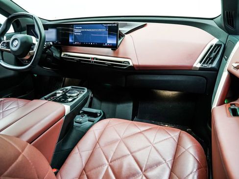 Used 2024 BMW iX xDrive50 w/ Convenience Package image 22