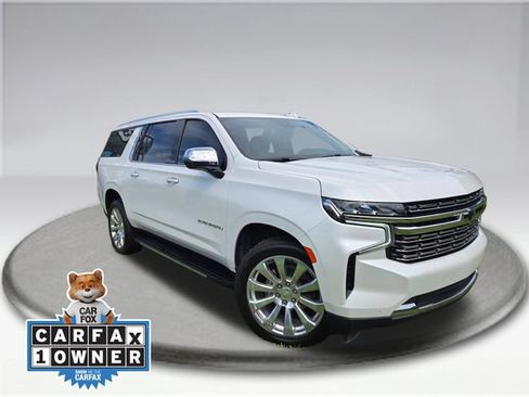 Used 2023 Chevrolet Suburban Premier RWD image 2