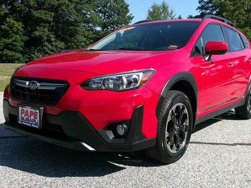 Used 2021 Subaru Crosstrek 2.0i Premium w/ Moonroof Package AWD/4WD image 1