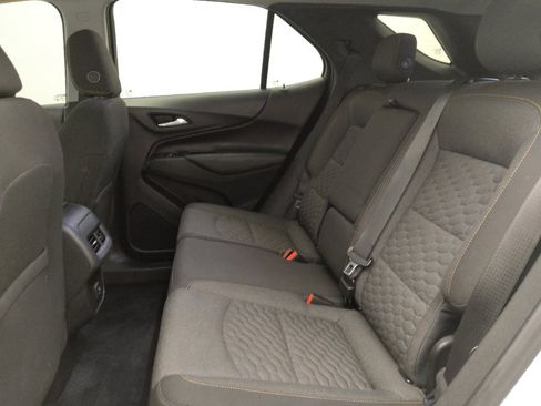 Used 2020 Chevrolet Equinox LT FWD image 18