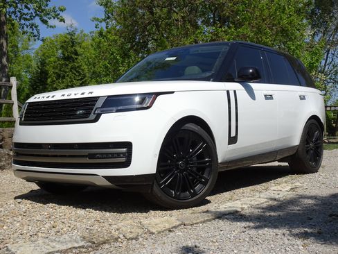 Certified 2025 Land Rover Range Rover SE AWD/4WD image 1