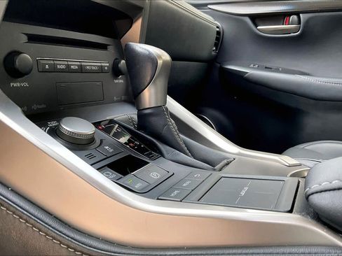 Used 2017 Lexus NX 200t FWD image 13