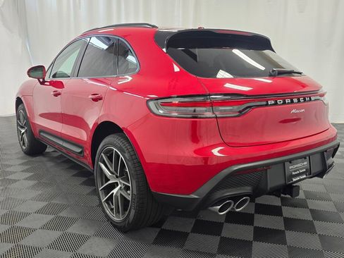 New 2026 Porsche Macan image 3