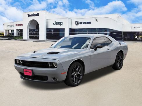 Used 2021 Dodge Challenger SXT w/ Blacktop Package RWD image 3
