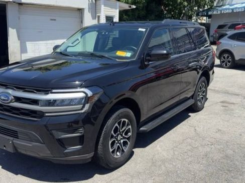 Certified 2024 Ford Expedition XLT AWD/4WD image 1