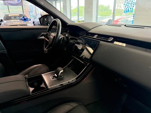 Used 2025 Land Rover Range Rover Velar Dynamic SE AWD/4WD image 31