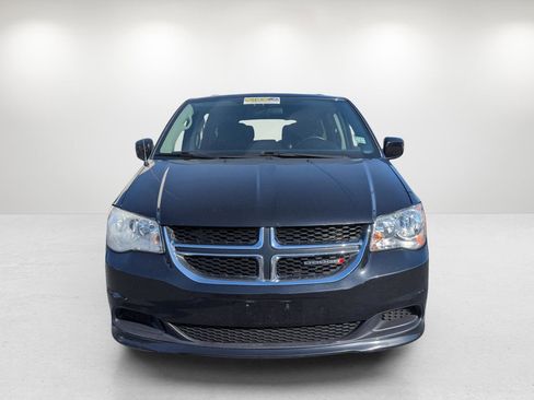 Used 2016 Dodge Grand Caravan SXT w/ Rear Park Assist Package image 2