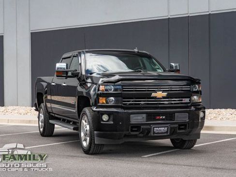 Used 2016 Chevrolet Silverado 2500 LTZ w/ Duramax Plus Package AWD/4WD image 15