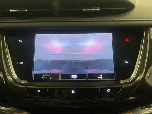 Used 2020 Cadillac XT6 Sport AWD/4WD image 9