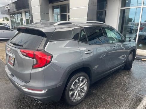 Used 2020 GMC Terrain SLT w/ Preferred Package FWD image 5
