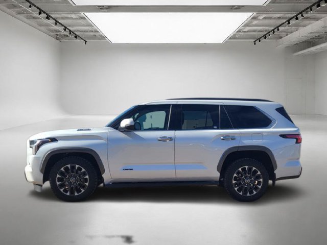Used 2023 Toyota Sequoia Limited AWD/4WD image 2