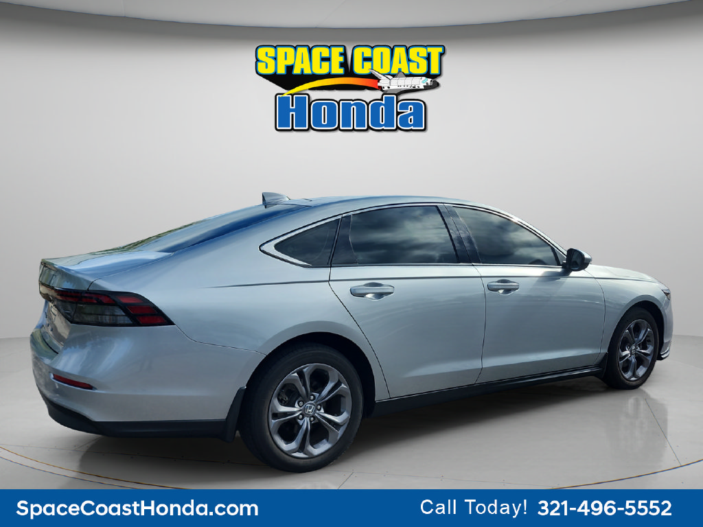 Used 2024 Honda Accord EX image 3