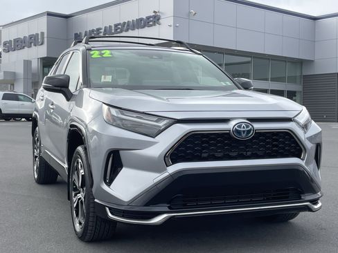 Used 2022 Toyota RAV4 XSE image 1