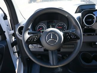 Used 2025 Mercedes-Benz Sprinter 2500 video 2