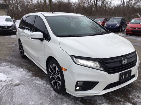 Used 2019 Honda Odyssey Elite image 4