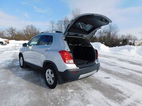 Used 2016 Chevrolet Trax LT w/ LT Convenience Package image 21