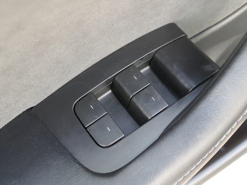 Used 2022 Tesla Model 3 Long Range image 11