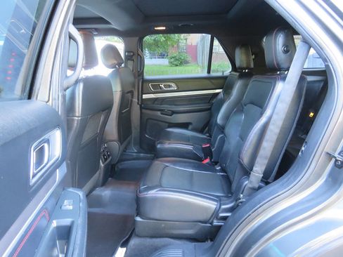 Used 2017 Ford Explorer Sport w/ Equipment Group 401A AWD/4WD image 21