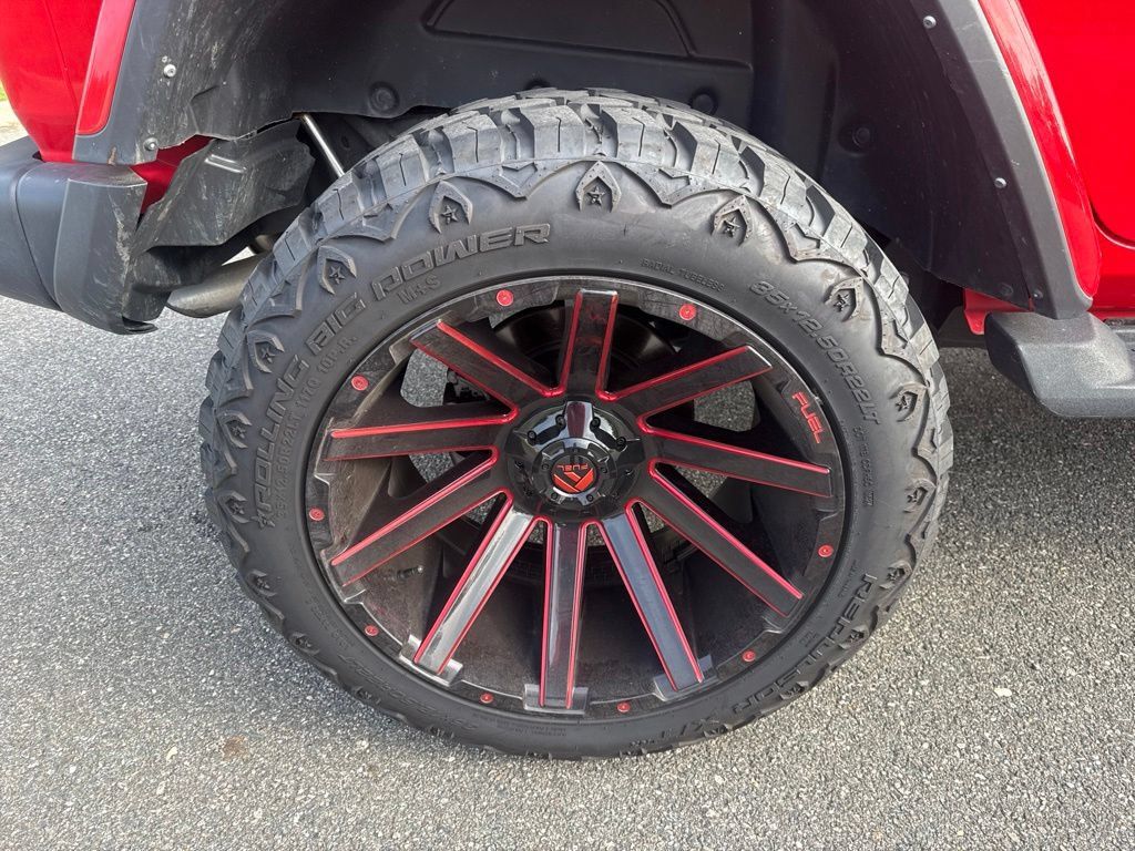 Used 2021 Jeep Wrangler Unlimited Rubicon AWD/4WD image 9