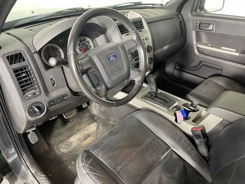 Used 2009 Ford Escape XLT AWD/4WD image 3