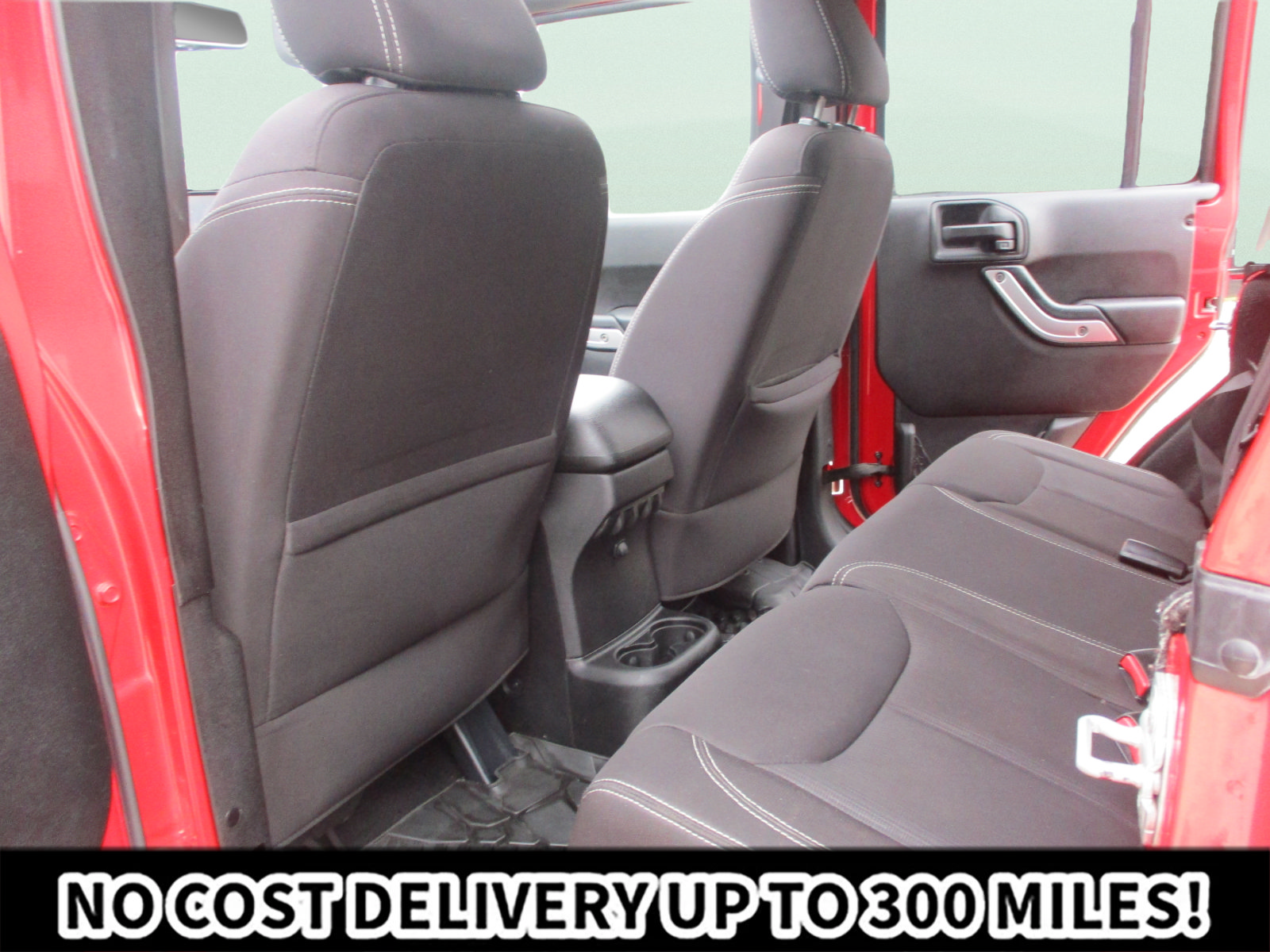 Used 2013 Jeep Wrangler Unlimited Sahara w/ Mopar Chrome Edition Group AWD/4WD image 24