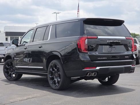 New 2026 GMC Yukon XL Denali w/ Denali Reserve Package AWD/4WD image 27