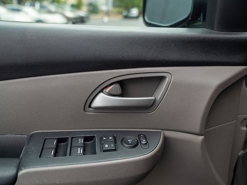 Used 2013 Honda Odyssey EX-L image 16