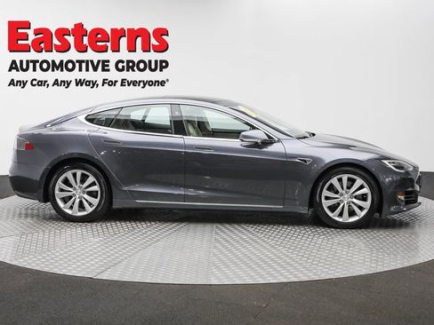 Used 2017 Tesla Model S 75D image 4